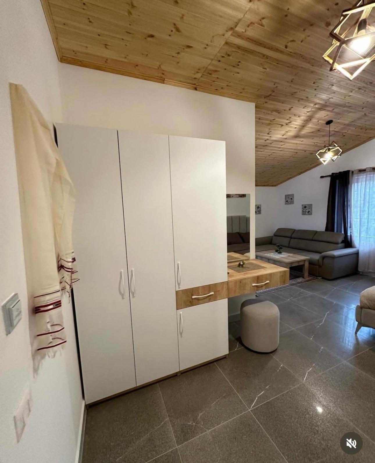 Qyteza Guest House & Camping Шкодер Екстер'єр фото