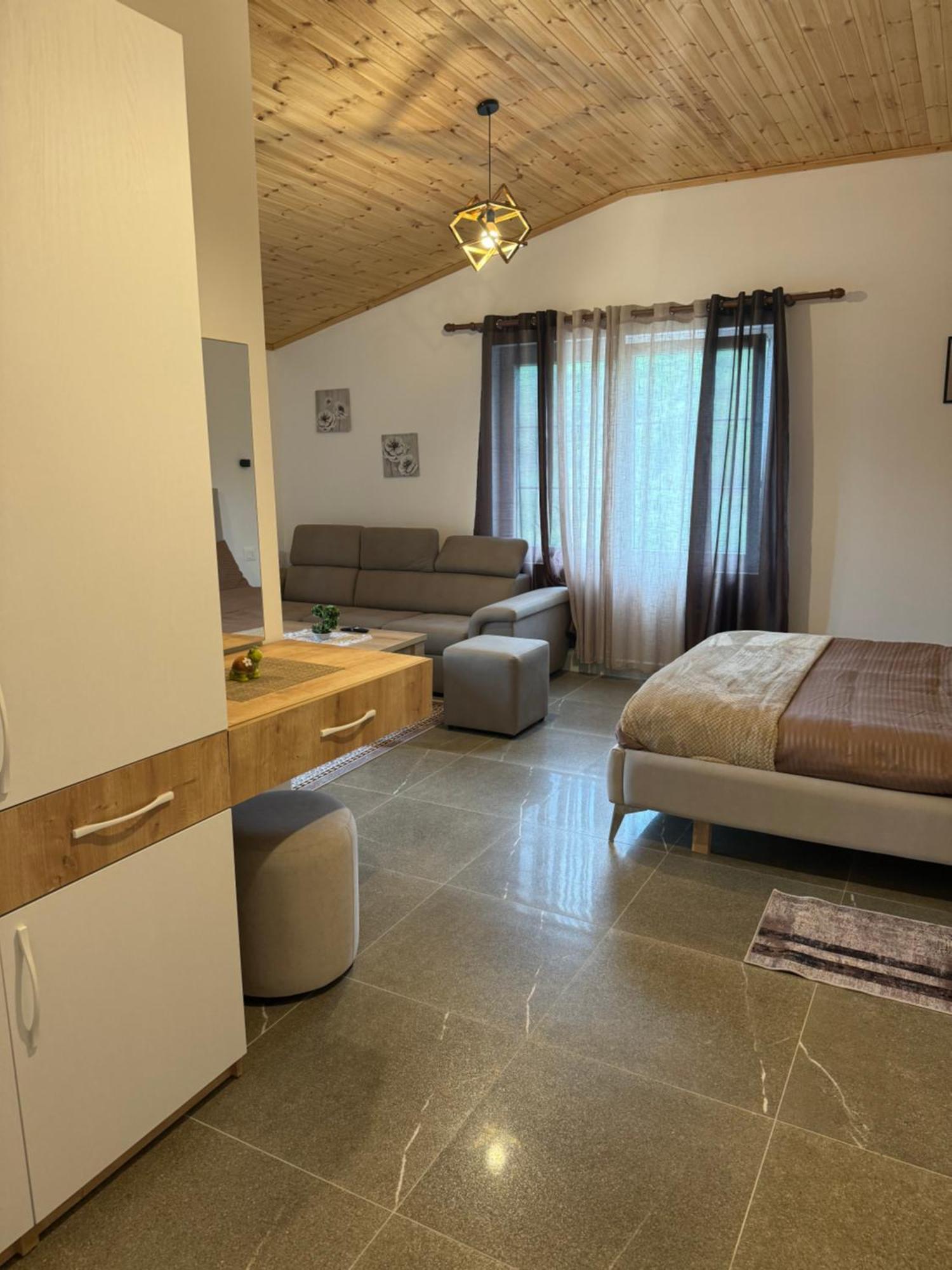 Qyteza Guest House & Camping Шкодер Екстер'єр фото